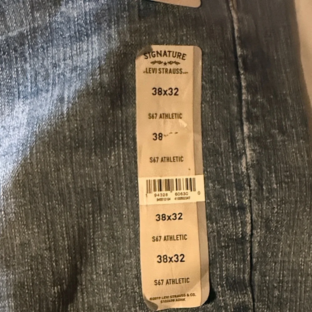 NEW! Levi Strauss Signature 38x32 Men's Athletic Fit Denim Jeans